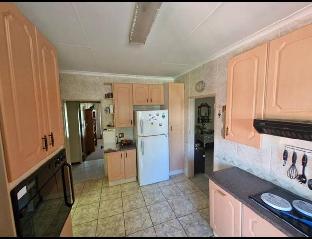 FARM FOR SALE IN MONAVONI AH